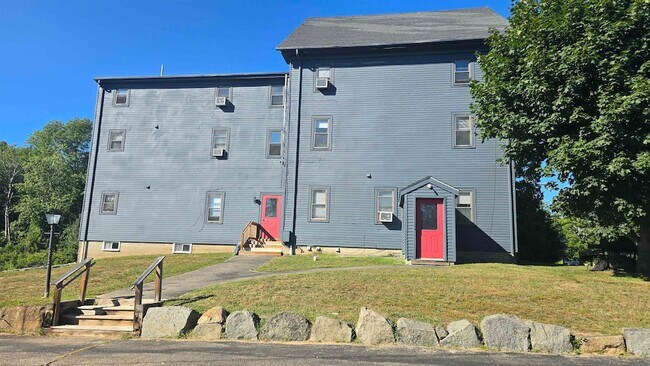 Foto del edificio - 159 Portsmouth Ave