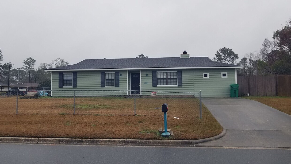 Foto principal - Beautiful Home in Valdosta, Ga!