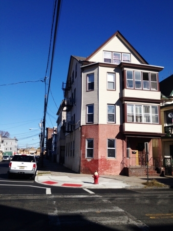 Primary Photo - 53 17th Ave