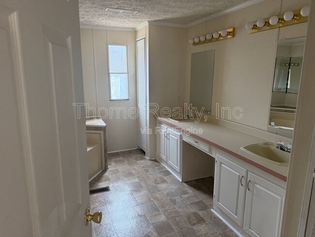 Building Photo - 6012 Nc-33 E