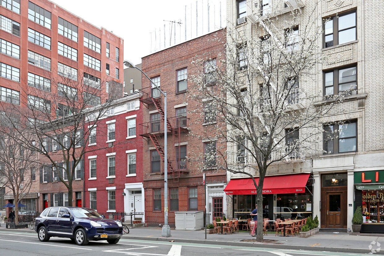 Primary Photo - 453 Hudson St