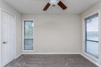 1x1 Bedroom - Harbour Club Apartments