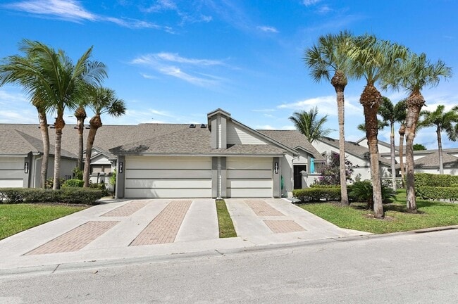 Photo - 1012 Landings Blvd Townhome