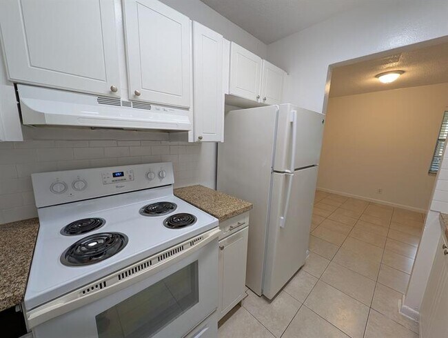 Foto del edificio - 481 Sunshine Dr