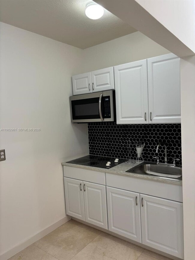 Building Photo - 19465 SW 25th Ct