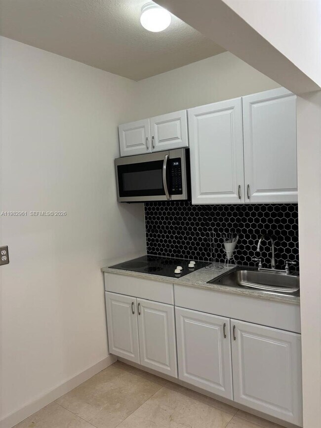 Foto del edificio - 19465 SW 25th Ct