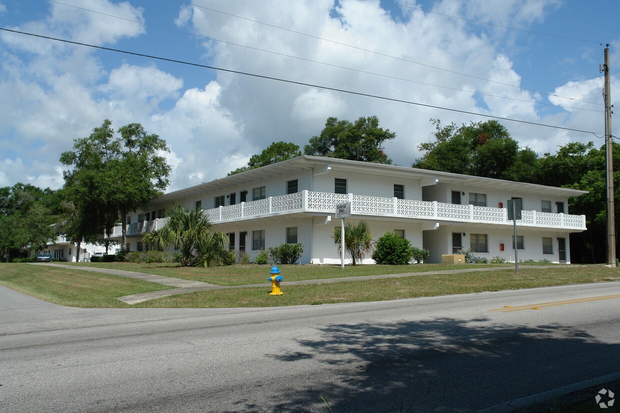 285 E Stetson Ave, Deland, FL 32724 Apartments in Deland, FL