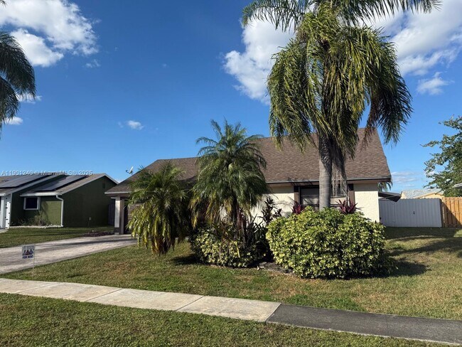 Foto del edificio - 11701 NW 37th Pl