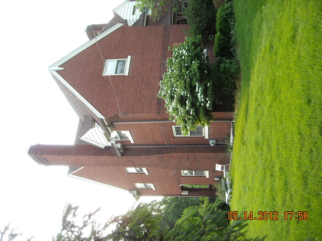 Foto del edificio - 2821 Digby Ave