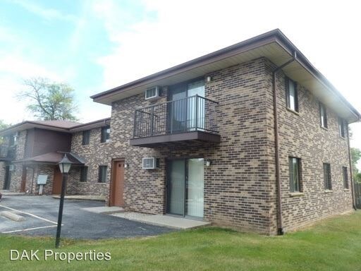 Foto principal - N88W15067-W15067 Cleveland Ave