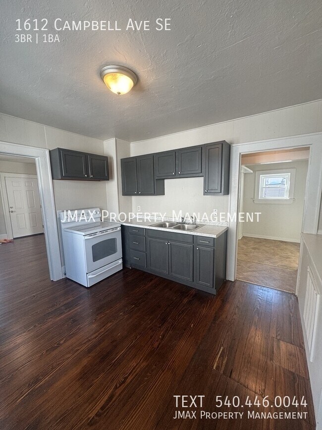 Foto del edificio - 1612 Campbell Ave SE