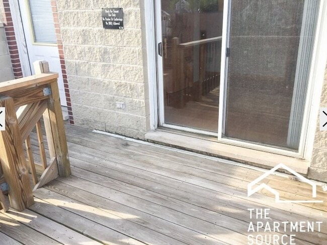 Foto del edificio - 1328 W Diversey Pkwy
