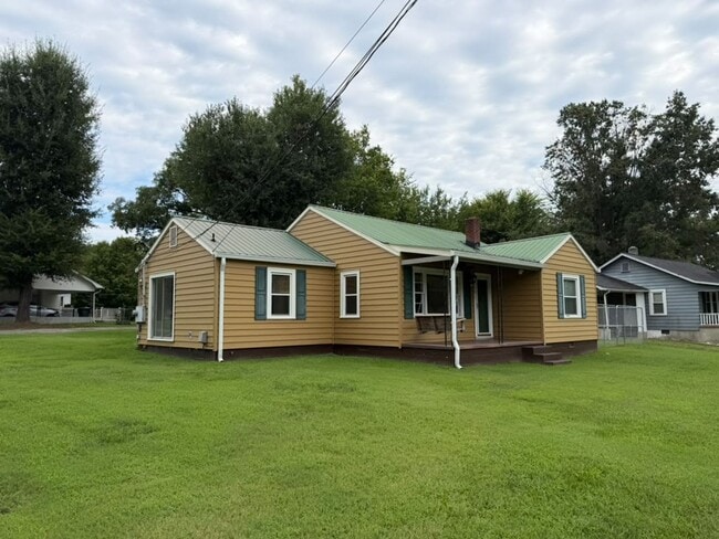 Building Photo - 201 Kendall Mill Rd