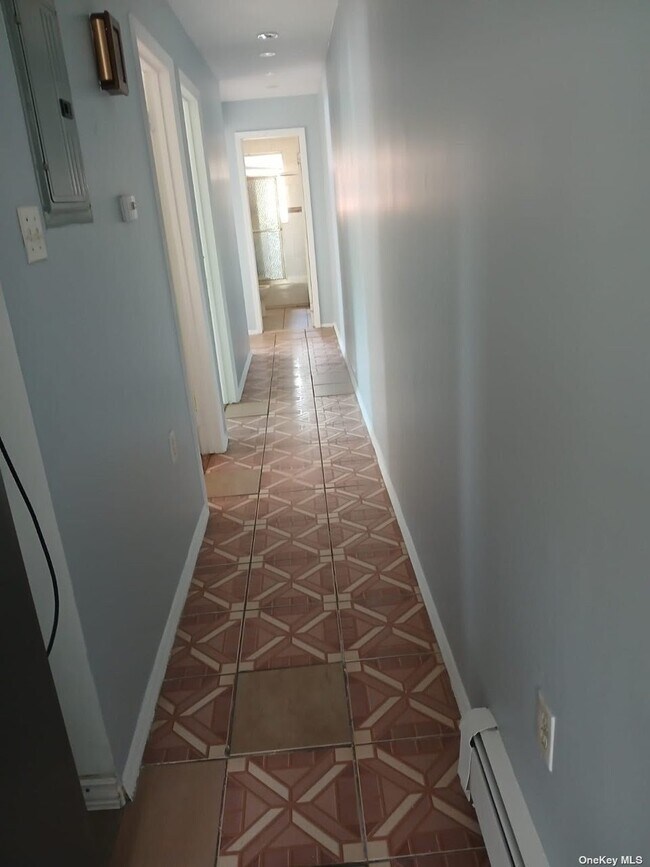 Building Photo - 133-05 Sutter Ave