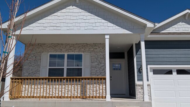 Foto del edificio - 449 Meadows Ct