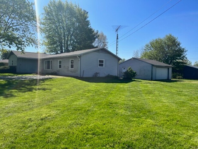 Foto del edificio - Beautiful Southside Country Home with Large Yard