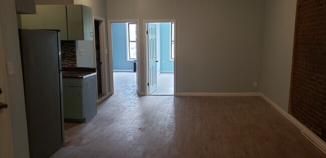 Foto del edificio - 1233 Flatbush Ave