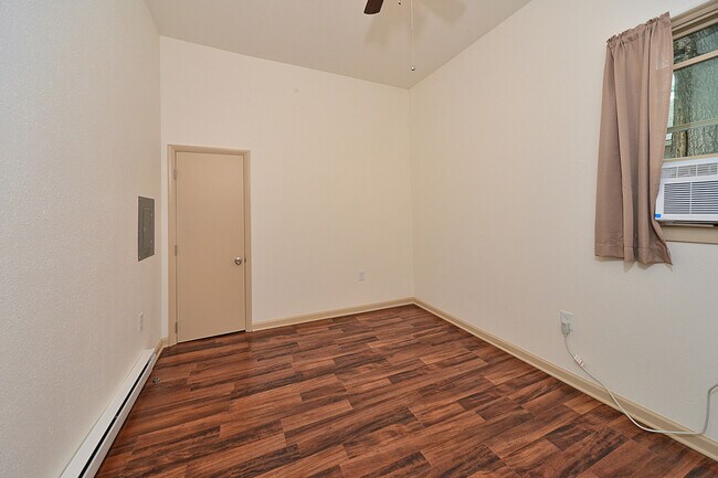 Foto del edificio - Darling remodeled 1 bedroom!!!