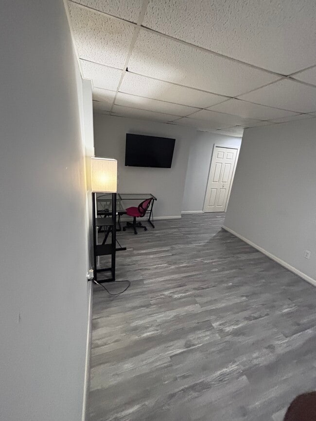 Semi Furnished Basement Den - 596 Wild Flower Glade