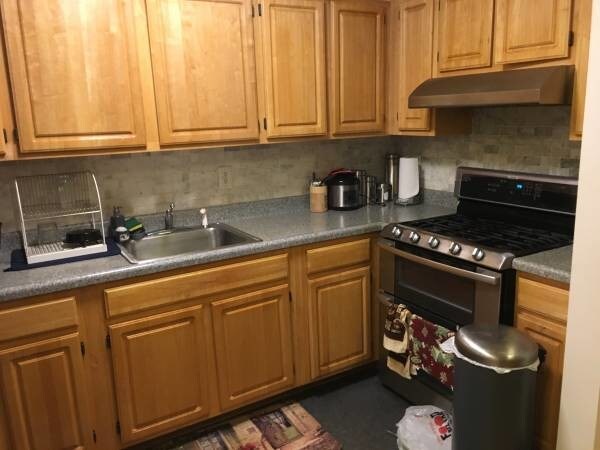 Building Photo - LOVELY 2 BEDROOM 1 BATH ON PROSPECT PLACE