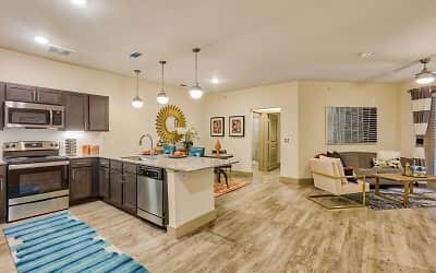 Foto del edificio - 5300 Keller Springs Rd