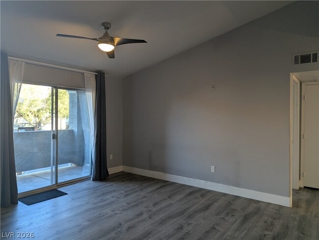 Building Photo - 555 E Silverado Ranch Blvd