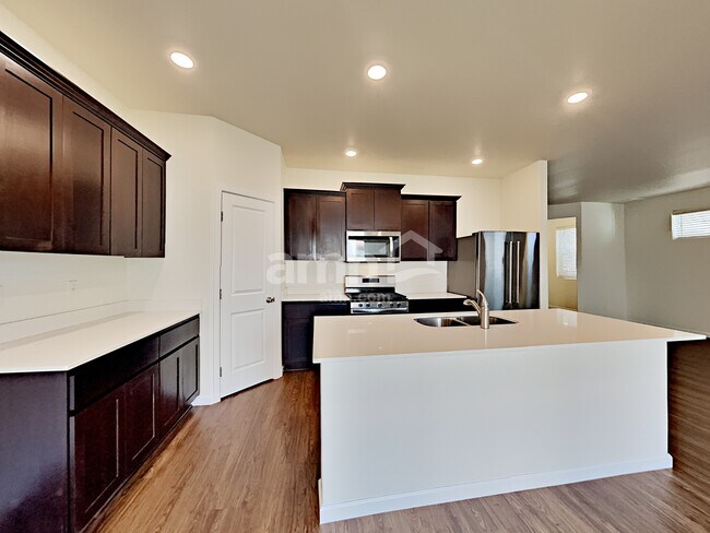 Foto del edificio - 2323 NW Matteo Dr