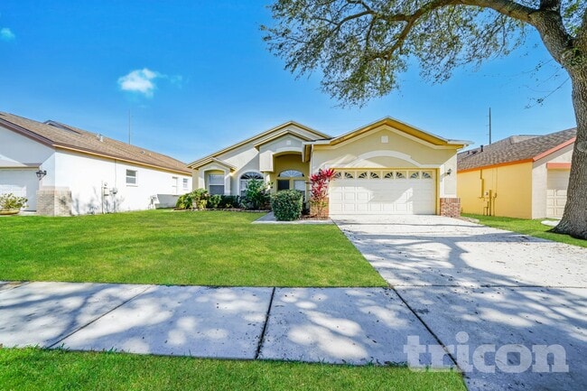 Building Photo - 1810 Cattleman Dr