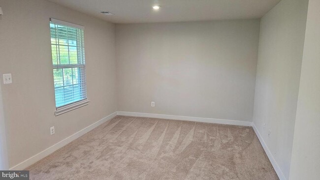Building Photo - 2055 Rivers Dr