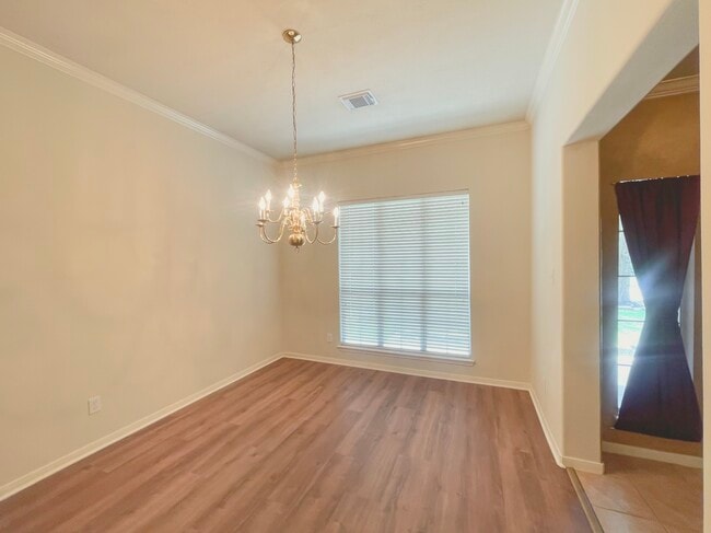 Foto del edificio - 24511 Saddle Path Ct