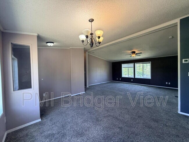 Foto del edificio - 510 S Circle Dr