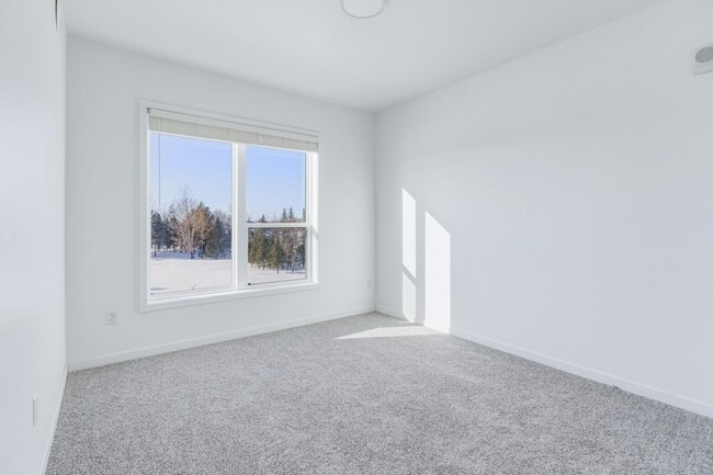 Building Photo - 2465 62nd Ave S