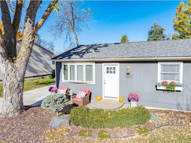 Foto del edificio - 112514 E Washington Ln