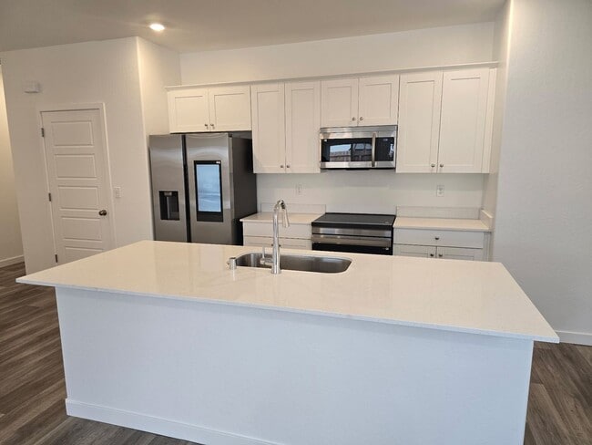 Building Photo - 3 BR 2 BA New Build home available now