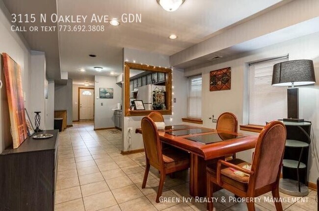 Foto del edificio - 3115 N Oakley Ave