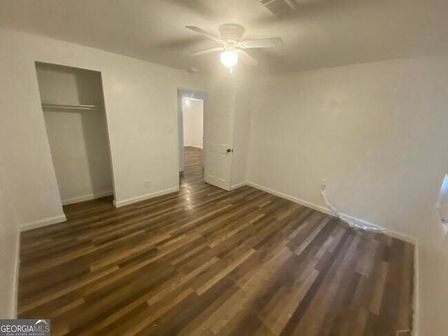 Foto del edificio - 2503 Felton Ave