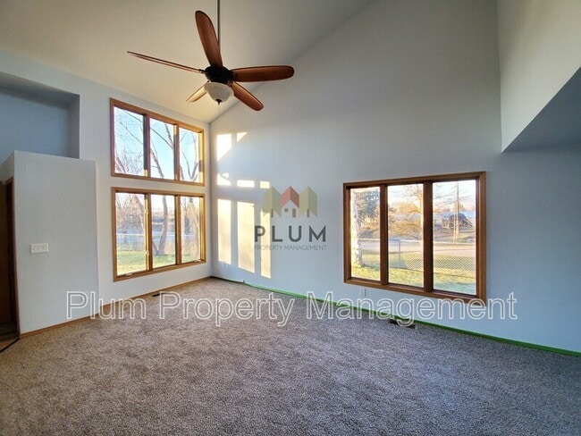 Building Photo - 2360 Village Square