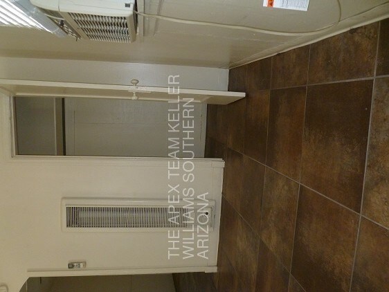 Foto del edificio - 1030 E Lee St