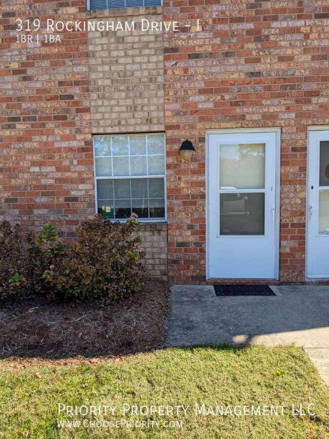 Building Photo - 319 Rockingham Dr