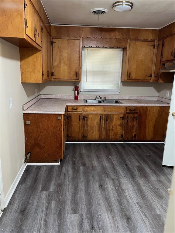 Building Photo - 4153 La Rose Dr