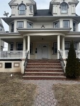 Building Photo - 92 Carnegie Ave