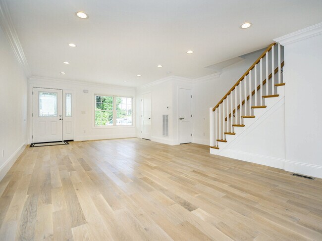 Building Photo - 28 Kirkwood Rd