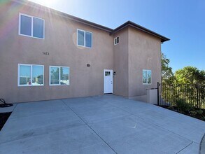 Building Photo - 1413 Shoshone St