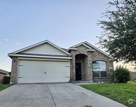 Building Photo - 3213 Elam Dr