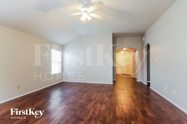 Foto del edificio - 21231 Wortham Oaks Dr