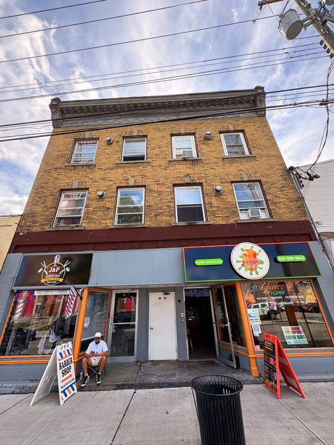 Building Photo - 30 E Main St