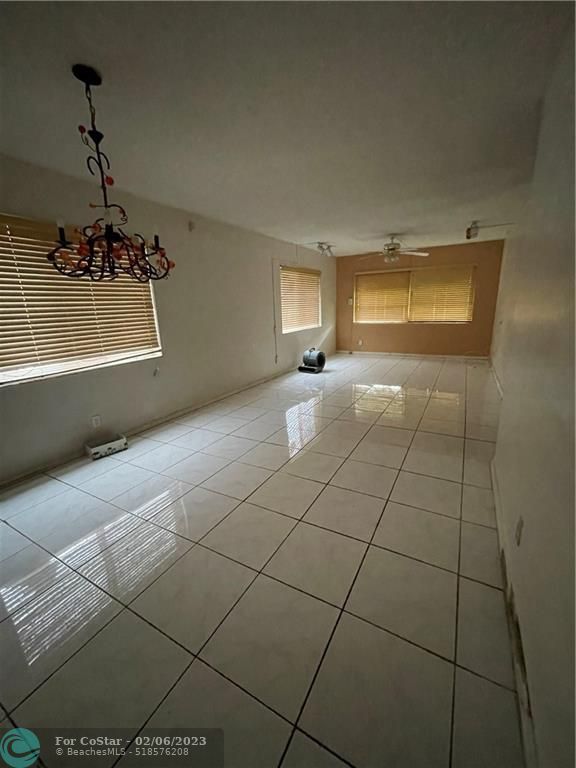 Foto del edificio - 4310 NW 16th St