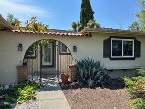 Building Photo - 773 Sequoia Dr