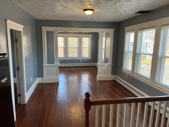 Building Photo - 84 Haverhill St