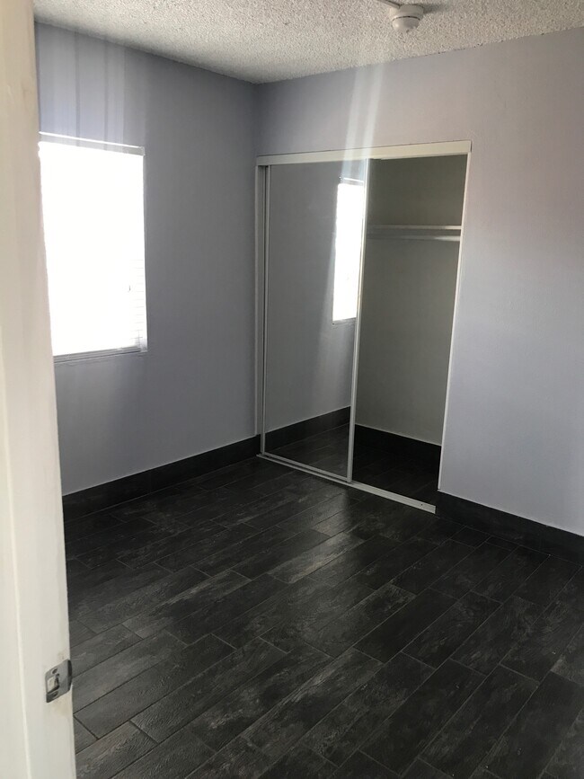 Foto del edificio - 9514 Avalon Blvd